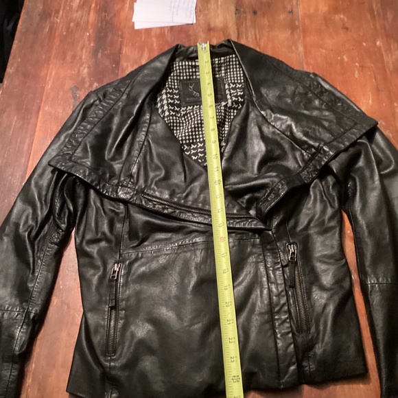 Women’s Black leather Jacket medium - Picture 2 of 4
